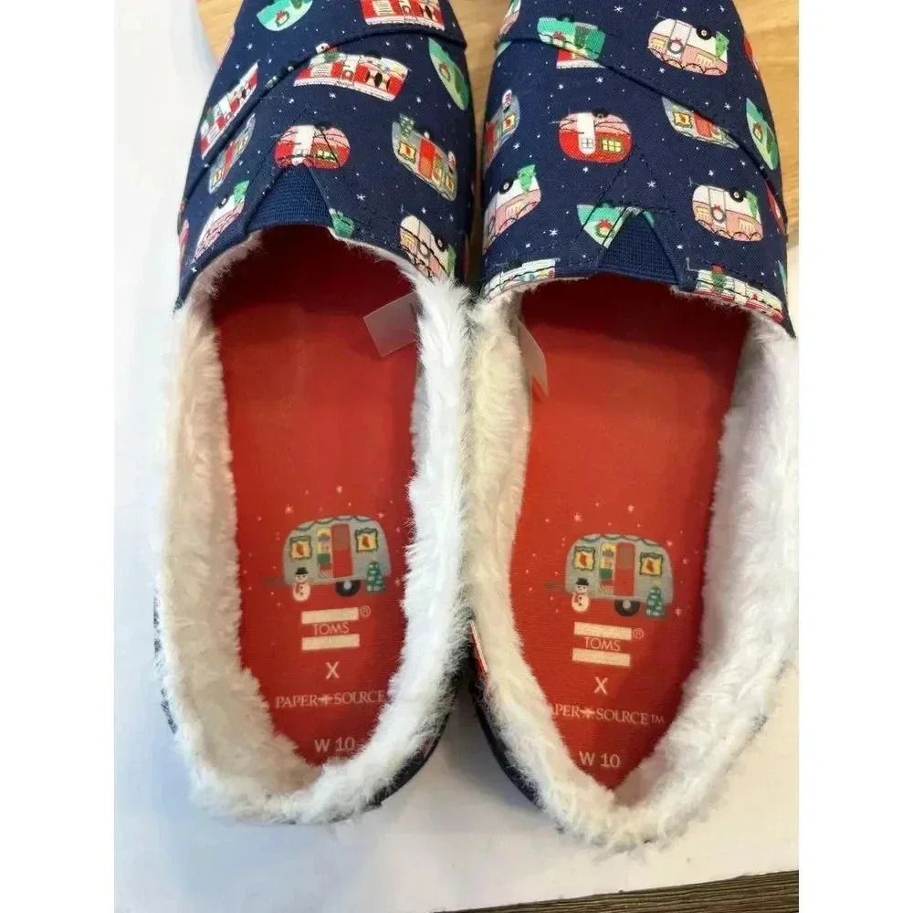 Toms Christmas Vintage Trailers Campers holiday lights fuzzy Shoes Women's 10 - Picture 4 of 5